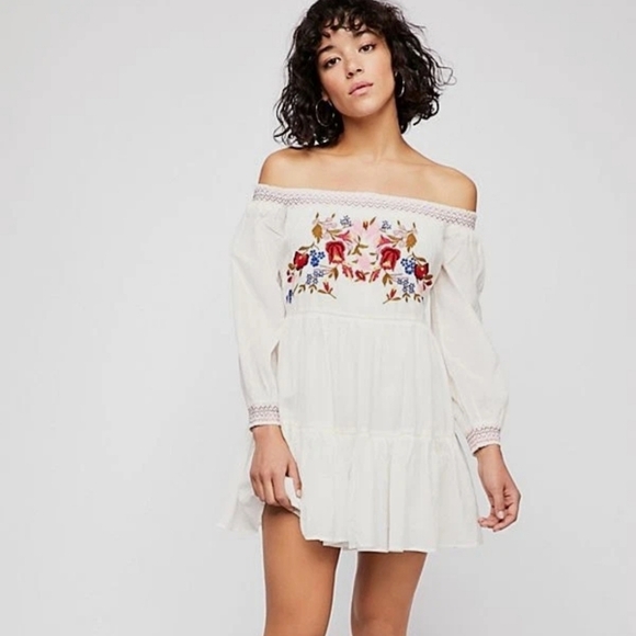 Free People Embroidered Off Shoulder White Floral Mini Dress Size xs - Picture 12 of 12